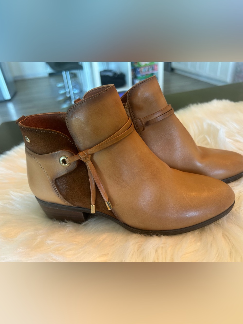 Size 35 UK PIKOLINOS Tan Leather Ankle Booties with Decorative Tie